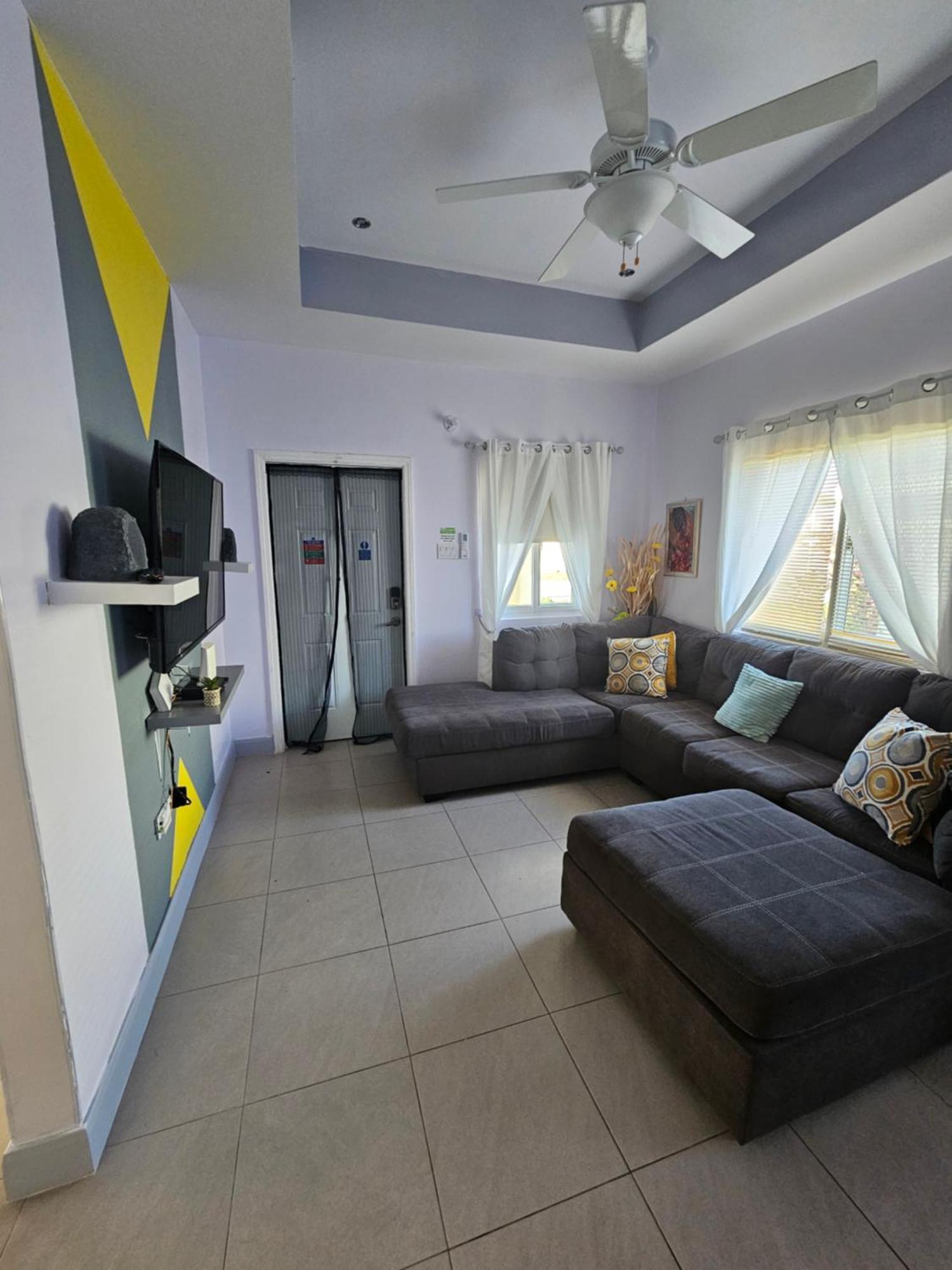 Summer Breeze Villa 루세아 외부 사진
